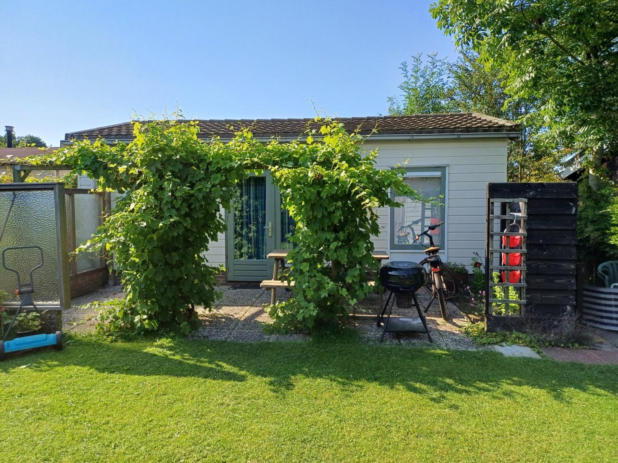 Villa Vrije Vogels à Warmenhuizen Extérieur photo